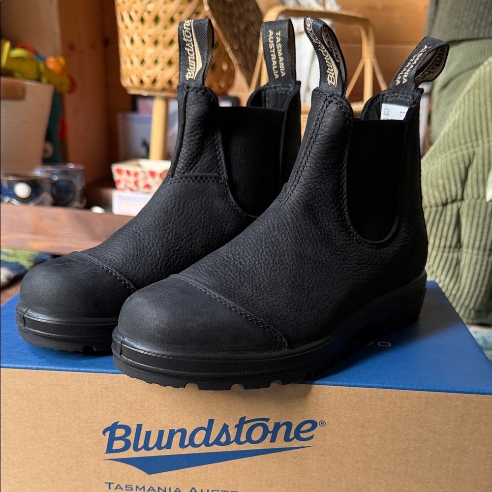 Blundstone Chelsea Boots